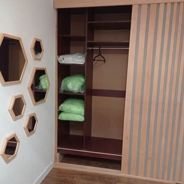 В Беларуси отец переделал для сына-студента хрущевку за 6000 рублей. Посмотрите, что получилось