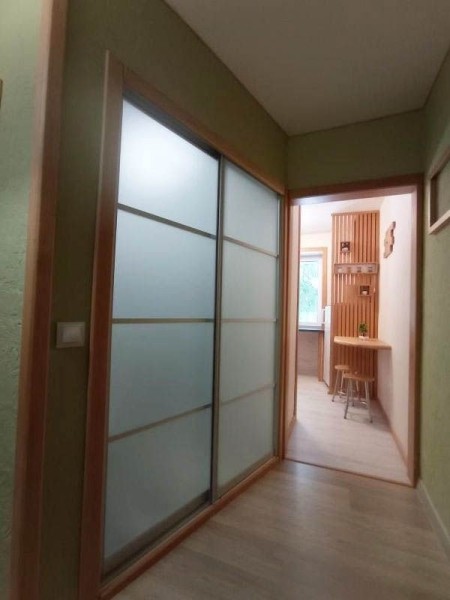 В Беларуси отец переделал для сына-студента хрущевку за 6000 рублей. Посмотрите, что получилось