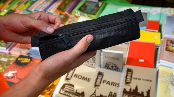 Сходили с восьмиклассником на рынок: сколько он потратил на подготовку к школе