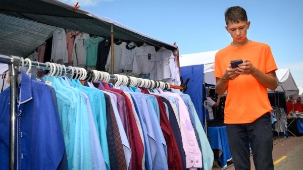 Сходили с восьмиклассником на рынок: сколько он потратил на подготовку к школе