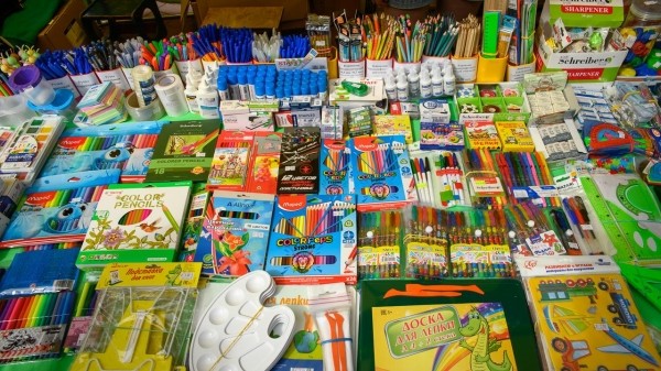 Сходили с восьмиклассником на рынок: сколько он потратил на подготовку к школе