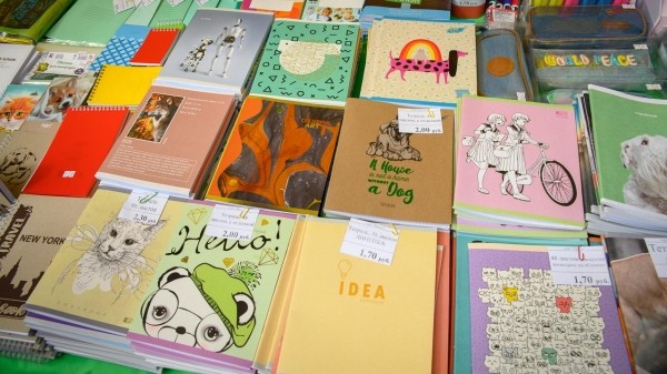 Сходили с восьмиклассником на рынок: сколько он потратил на подготовку к школе