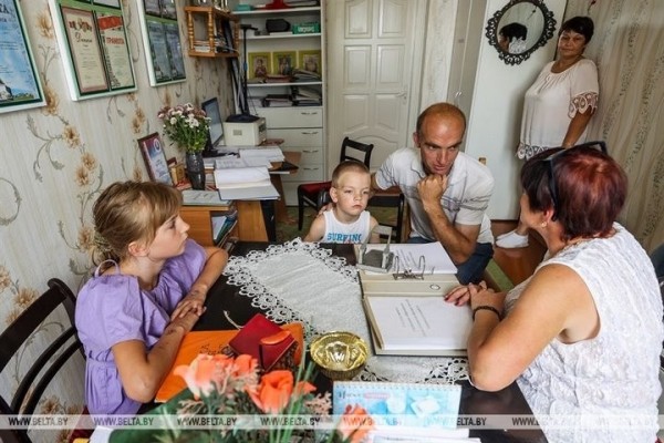 Как в Брестской области помогают подготовиться к школе детям украинских беженцев Как в Брестской области помогают подготовиться к школе детям украинских беженцев