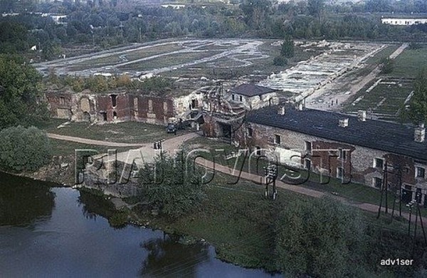 Брестская крепость до строительства Мемориального комплекса, 1966 год
Брестская крепость до строительства Мемориального комплекса, 1966 год