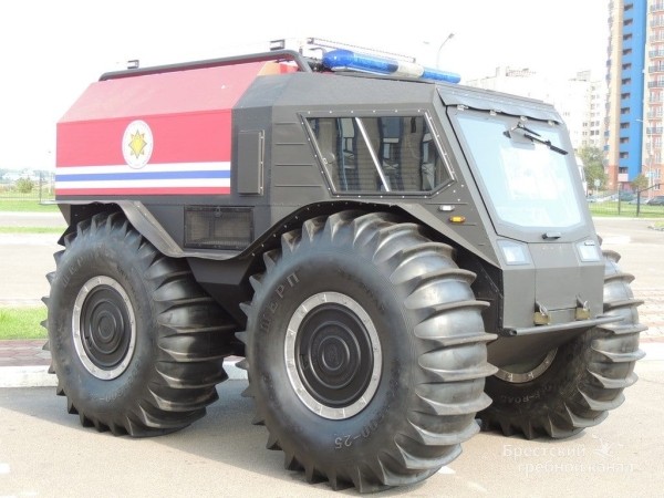 В Бресте на парковке Гребного канала собирается пожарная техника
В Бресте на парковке Гребного канала собирается пожарная техника