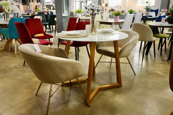 Выгодные акции и беспроцентная рассрочка в дискаунтере мебели «АксХоум» на Вычулках. Столы и стулья для кухни, мягкие кресла, офисная мебель, декор и другое Выгодные акции и беспроцентная рассрочка в дискаунтере мебели «АксХоум» на Вычулках. Столы и стулья для кухни, мягкие кресла, офисная мебель, декор и другое