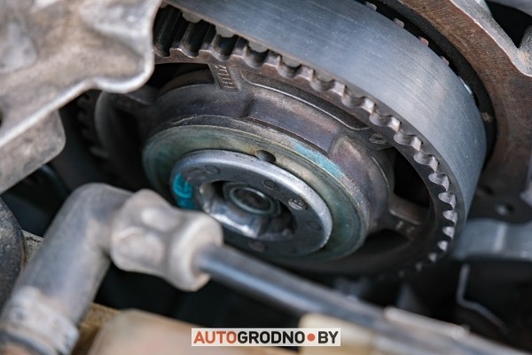 Не бензин и не «дизель». Белорус нашёл альтернативный способ заправки своей Volvo