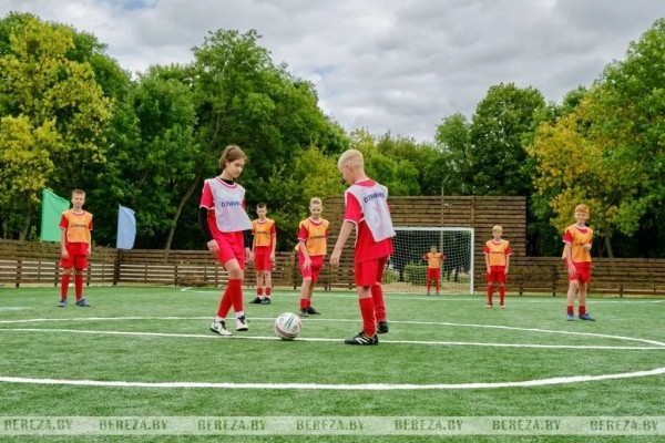 В Белоозерске открыли площадку для мини-футбола В Белоозерске открыли площадку для мини-футбола