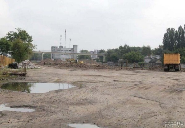 Назад в прошлое. Место, на котором построен новый автовокзал в Бресте
Назад в прошлое. Место, на котором построен новый автовокзал в Бресте