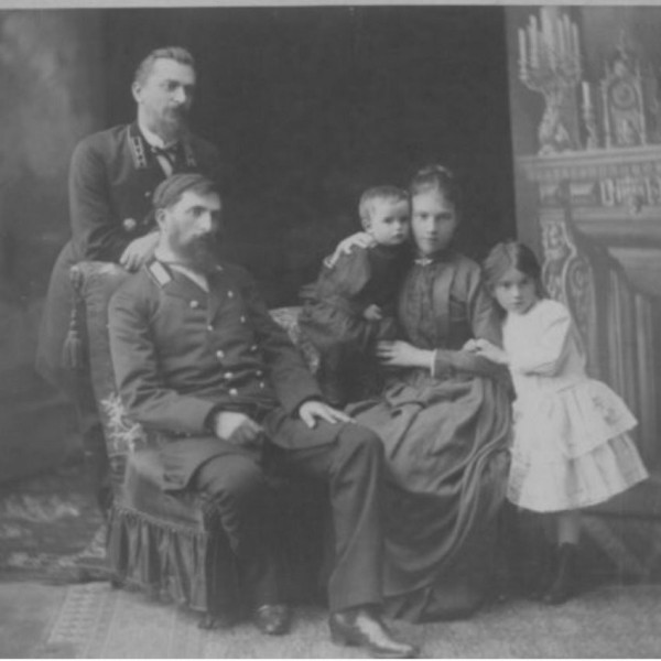 Родной дядя Владимира Маяковского на рубеже веков жил и умер в Пружанах Родной дядя Владимира Маяковского на рубеже веков жил и умер в Пружанах