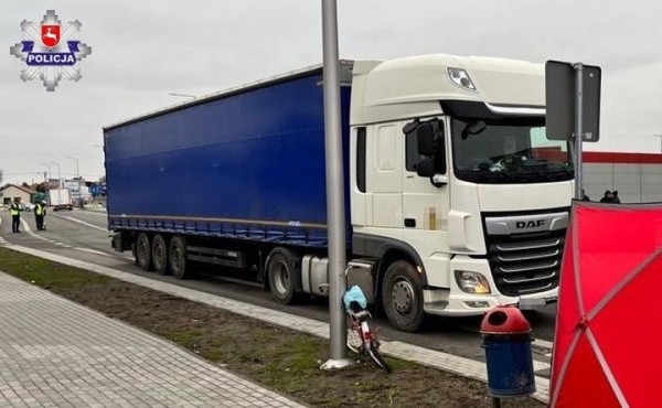 В Польше под колесами фуры белоруса погибла велосипедистка В Польше под колесами фуры белоруса погибла велосипедистка