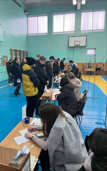 В Бресте военнообязанные прибывают на пункты сбора для сверки данных В Бресте военнообязанные прибывают на пункты сбора для сверки данных