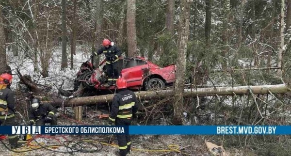 В Брестской области произошло серьезное ДТП В Брестской области произошло серьезное ДТП