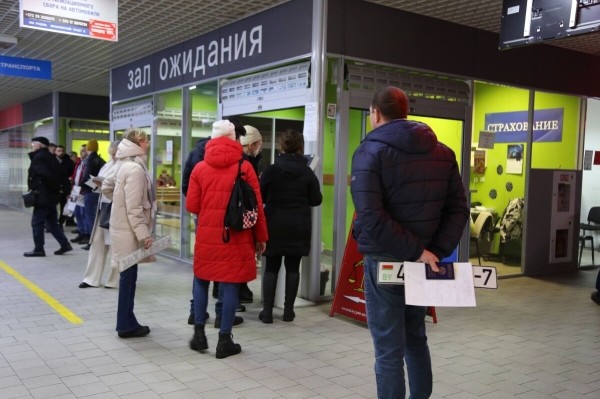 Перекупы-нелегалы выживут, а мелкие автохаусы и ИП — нет? Как участники авторынка оценивают новые правила торговли «бэушкой» Перекупы-нелегалы выживут, а мелкие автохаусы и ИП — нет? Как участники авторынка оценивают новые правила торговли «бэушкой»