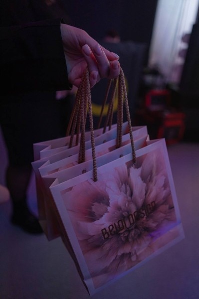 Масштабный БЬЮТИ-КОРПОРАТИВ прошел в Минске. Организатор вечеринки и свадебный стилист-визажист из Бреста рассказали, как это было Масштабный БЬЮТИ-КОРПОРАТИВ прошел в Минске. Организатор вечеринки и свадебный стилист-визажист из Бреста рассказали, как это было