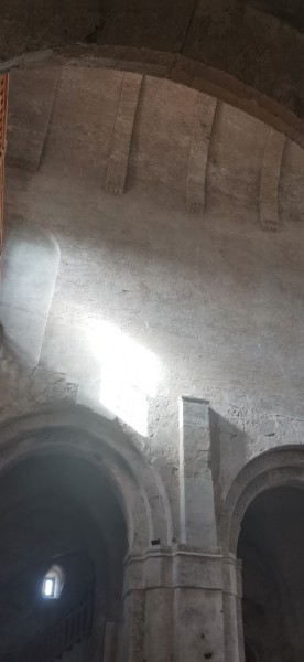 «Вдоль дороги — венки и памятники». Белорус в одиночку отправился в горы Грузии, где даже страховка не действует