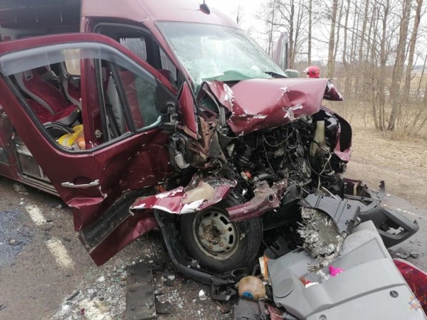 Маршрутка с пассажирами попала в аварию под Бобруйском Маршрутка с пассажирами попала в аварию под Бобруйском