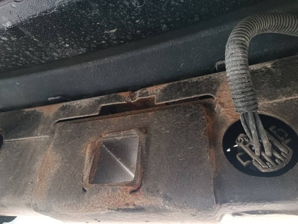 «Все гофры с проводкой посечены песком!». Белорусу так отпескоструили Cadillac, что у машины отказала электроника и кузов начал ржаветь «Все гофры с проводкой посечены песком!». Белорусу так отпескоструили Cadillac, что у машины отказала электроника и кузов начал ржаветь