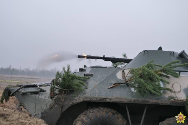 На полигоне «Брестский» отработали уничтожение незаконного вооруженного формирования На полигоне «Брестский» отработали уничтожение незаконного вооруженного формирования