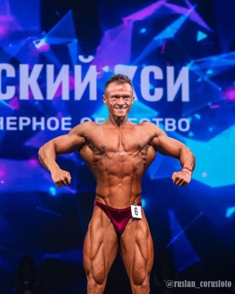 Успешный дебют: брестчанин завоевал первые места в чемпионате РБ по бодибилдингу и стал абсолютным чемпионом