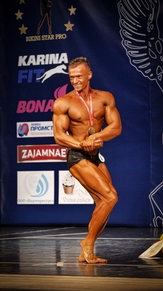 Успешный дебют: брестчанин завоевал первые места в чемпионате РБ по бодибилдингу и стал абсолютным чемпионом