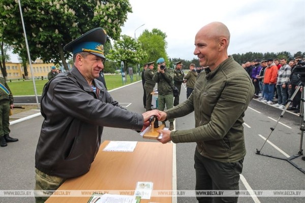 В Брестской 38-й десантно-штурмовой бригаде прошли сборы 500 военнообязанных из трех областей