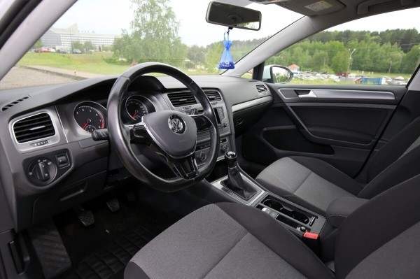 Белорус купил «непроходной» VW Golf, но выставил его на продажу. Чем не понравился 1,2-литровый хетчбэк? Белорус купил «непроходной» VW Golf, но выставил его на продажу. Чем не понравился 1,2-литровый хетчбэк?