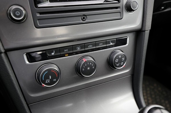 Белорус купил «непроходной» VW Golf, но выставил его на продажу. Чем не понравился 1,2-литровый хетчбэк? Белорус купил «непроходной» VW Golf, но выставил его на продажу. Чем не понравился 1,2-литровый хетчбэк?