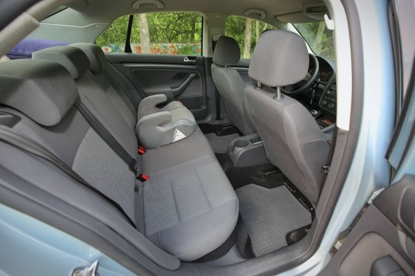 «Брал новым у дилера в 2009 году». Белорус показал VW Jetta 1.9 TDI, который до сих пор обслуживает у «официалов» «Брал новым у дилера в 2009 году». Белорус показал VW Jetta 1.9 TDI, который до сих пор обслуживает у «официалов»