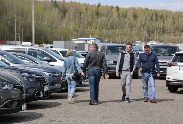 Размер зарплаты — имеет значение? Сколько нужно зарабатывать, чтобы растаможить по льготе Tesla за 50 тысяч евро Размер зарплаты — имеет значение? Сколько нужно зарабатывать, чтобы растаможить по льготе Tesla за 50 тысяч евро