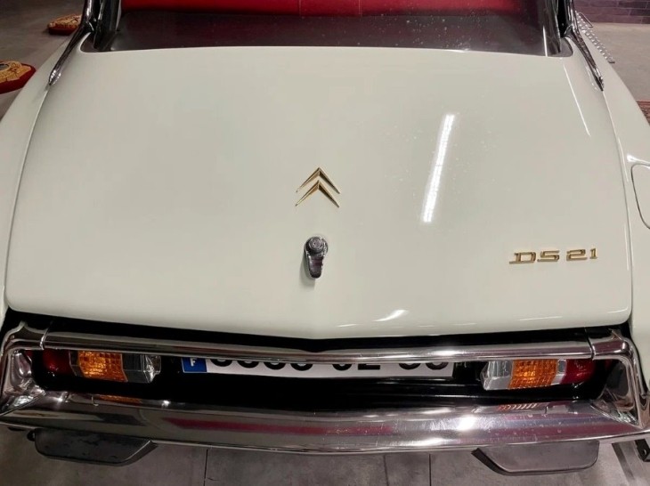 В России продают древнюю «Волгу» по цене «однушки» в Минске В России продают древнюю «Волгу» по цене «однушки» в Минске