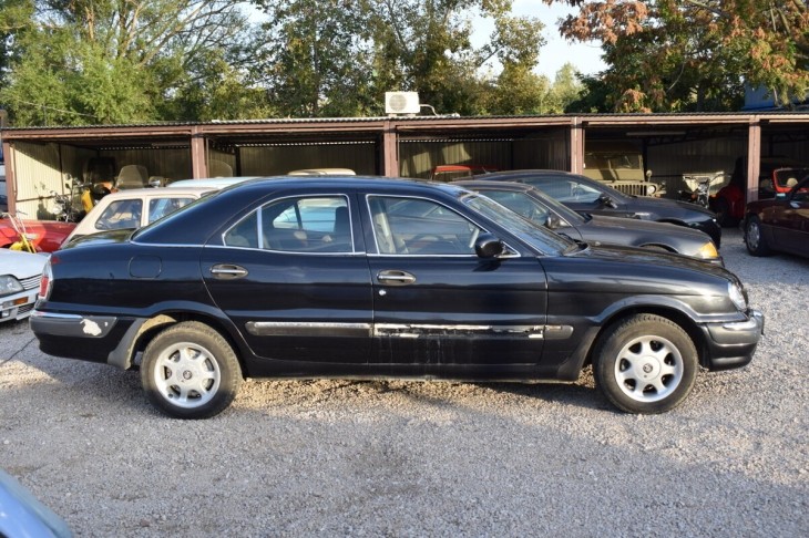 В Венгрии продают очень редкую «Волгу» из 2000-х. Сколько просят?